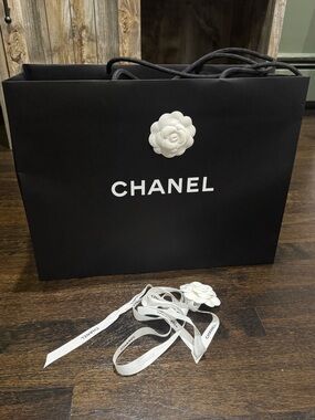 AUTHENTIC CHANEL LARGE BLACK SHOPPING BAG